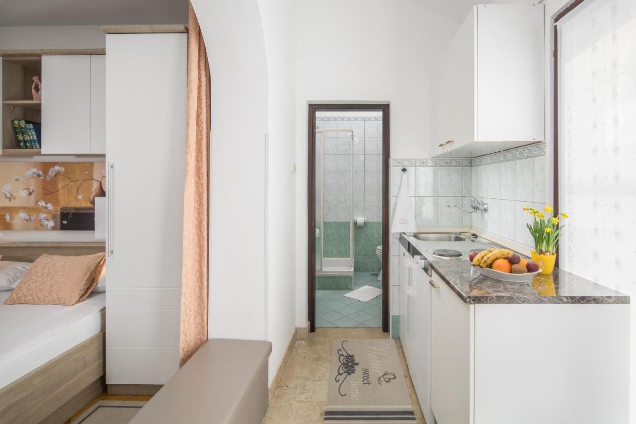 Apartments Villa Katana Пореч Екстериор снимка