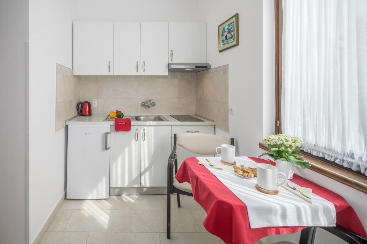 Apartments Villa Katana Пореч Екстериор снимка