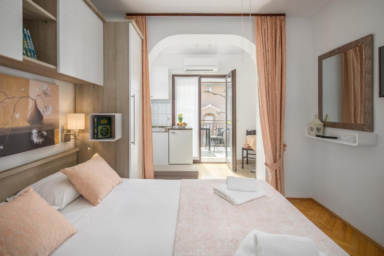 Apartments Villa Katana Пореч Екстериор снимка